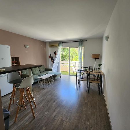 נומיאה Appartement Cosy En Duplex Avec Jardin Et Cuisine A Trianon מראה חיצוני תמונה